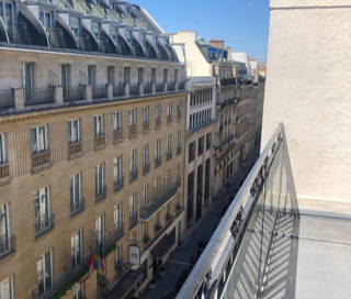 Bureau privé 25 m² 8 postes Location bureau Rue de l'Arcade Paris 75008 - photo 4